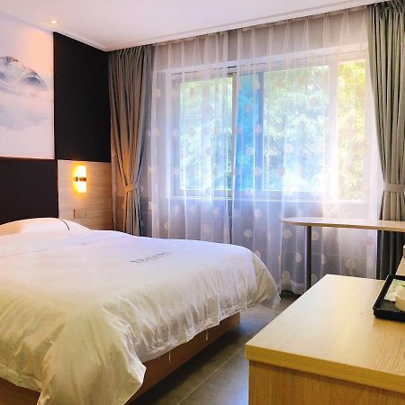 Shenzhen Hualian Boutique Hotel Екстер'єр фото